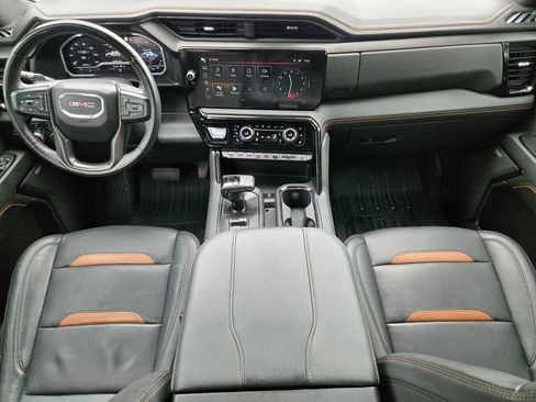 Used 2023 GMC Sierra 1500 AT4 w/ Technology Package AWD/4WD image 22