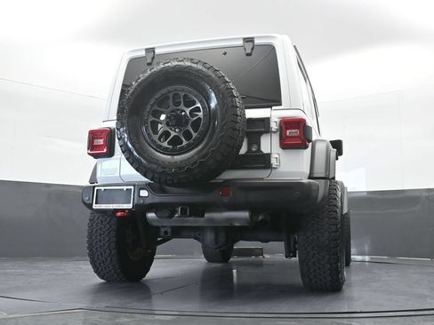 Used 2022 Jeep Wrangler Unlimited Rubicon w/ Xtreme Recon 35" Tire Package AWD/4WD image 62