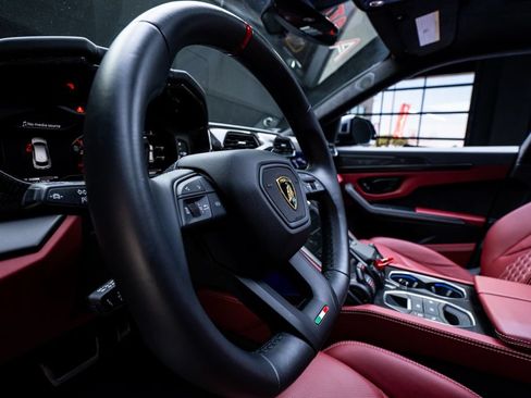 Used 2023 Lamborghini Urus S AWD/4WD image 34