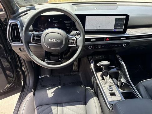 Used 2025 Kia Sorento SX Prestige AWD/4WD image 17