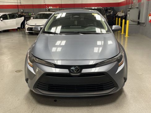Used 2024 Toyota Corolla LE FWD image 3