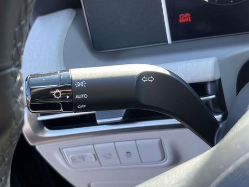 Certified 2025 Hyundai Tucson SEL image 24