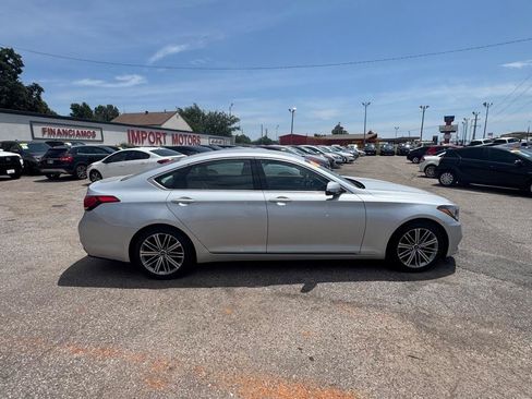 Used 2018 Genesis G80 3.8 RWD image 4