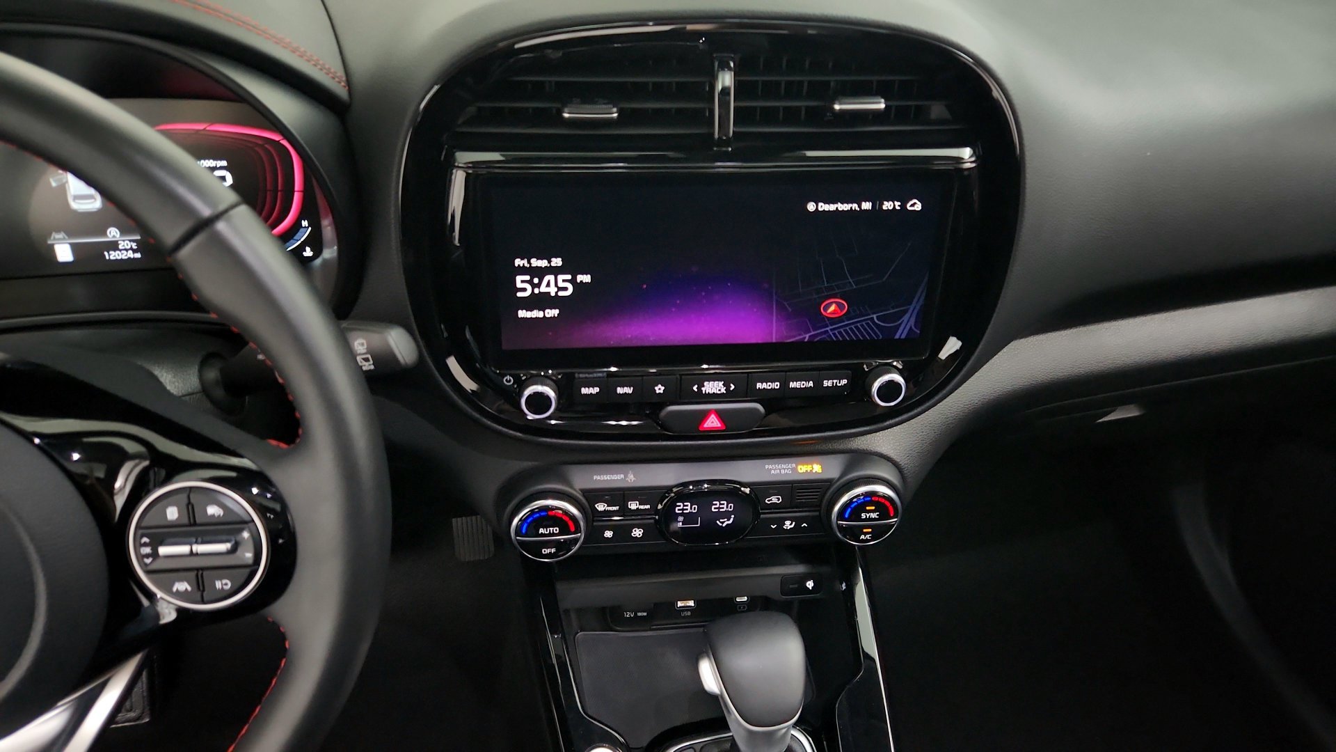 Used 2023 Kia Soul GT-Line FWD image 21