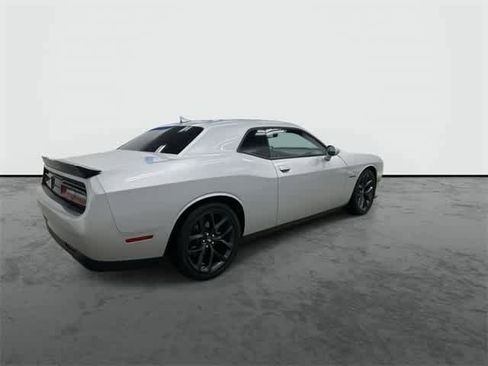 Used 2022 Dodge Challenger R/T w/ Blacktop Package image 4