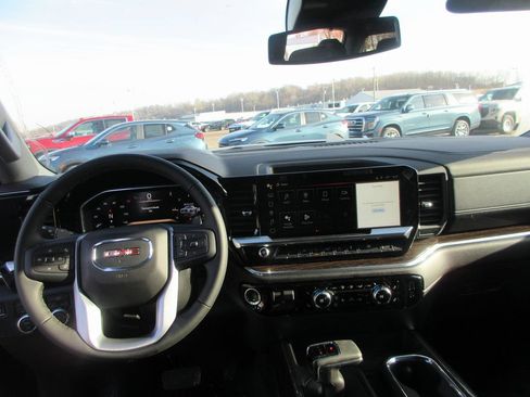 New 2026 GMC Sierra 1500 Elevation w/ Max Trailering Package AWD/4WD image 16