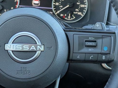 Used 2023 Nissan Rogue SV w/ SV Premium B Package FWD image 30
