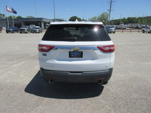 Used 2019 Chevrolet Traverse LT w/ LT Premium Package FWD image 6