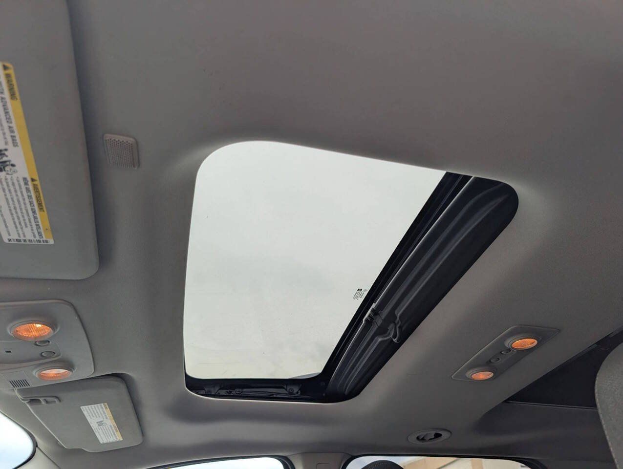 Used 2014 GMC Acadia SLE FWD image 25