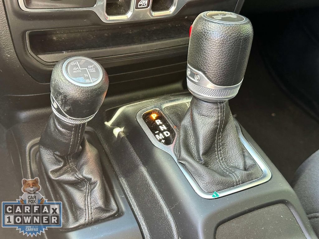 Used 2023 Jeep Wrangler Unlimited w/ Cold Weather Group AWD/4WD image 32