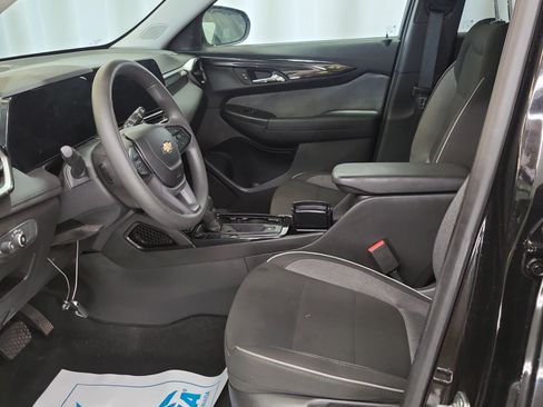 Used 2026 Chevrolet TrailBlazer LT FWD image 8