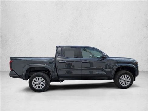 Used 2025 Toyota Tacoma SR5 RWD image 4