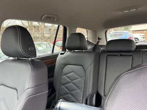 New 2026 Volkswagen Atlas SE FWD image 28