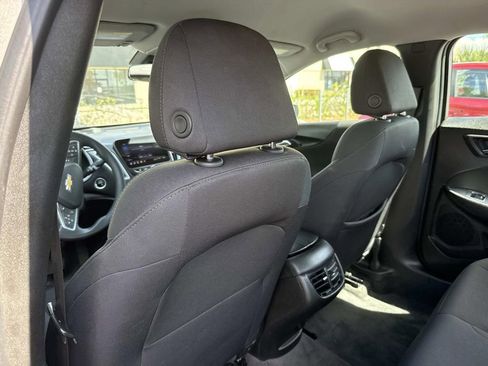 Used 2024 Chevrolet Malibu LT FWD image 12