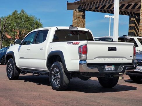 Certified 2022 Toyota Tacoma TRD Off-Road image 8