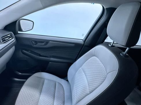 Used 2023 Ford Escape Active image 34