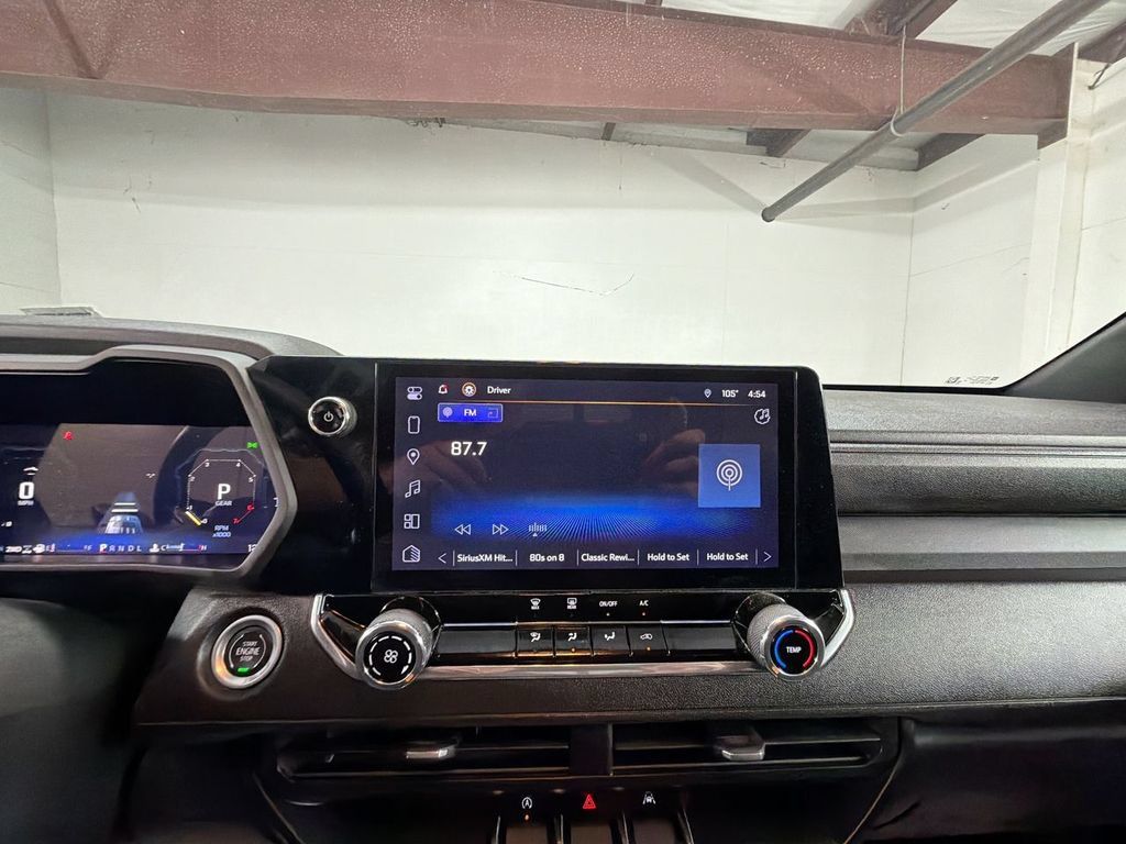 Certified 2024 Chevrolet Colorado Trail Boss w/ Technology Package AWD/4WD image 13