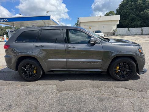 Used 2021 Jeep Grand Cherokee Trackhawk AWD/4WD image 7