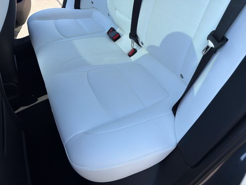 Used 2023 Tesla Model 3 Standard Range RWD image 18