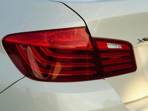 Used 2016 BMW 535i xDrive Sedan AWD/4WD image 17