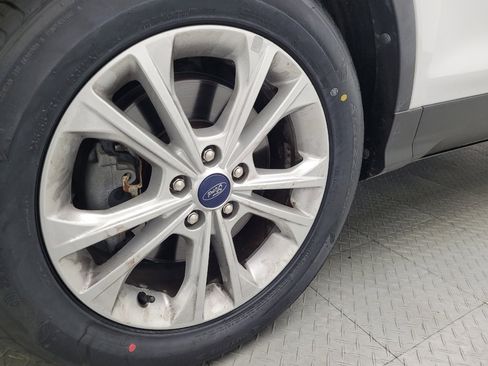 Used 2018 Ford Escape SE image 31