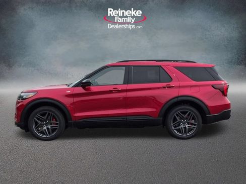 New 2026 Ford Explorer ST-Line w/ ST-Line Street Pack AWD/4WD image 9