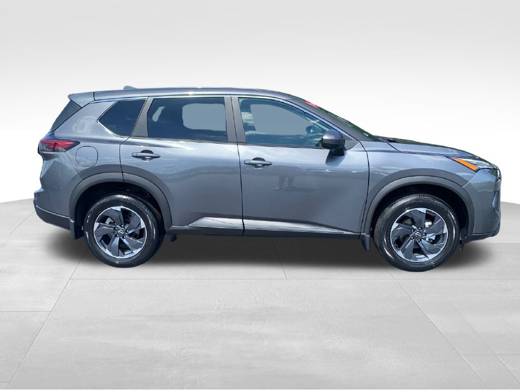 Certified 2025 Nissan Rogue SV FWD image 7