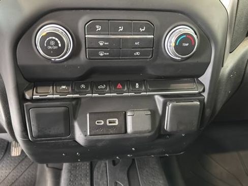 Used 2022 Chevrolet Silverado 1500 Custom AWD/4WD image 15