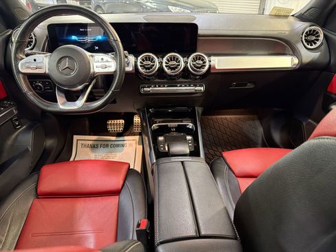 Used 2022 Mercedes-Benz GLB 250 image 22