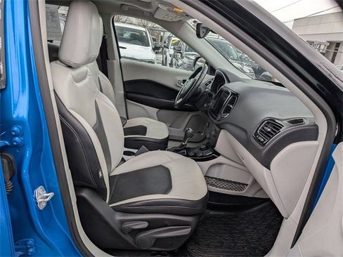 Certified 2017 Jeep Compass Limited w/ Navigation Group image 33