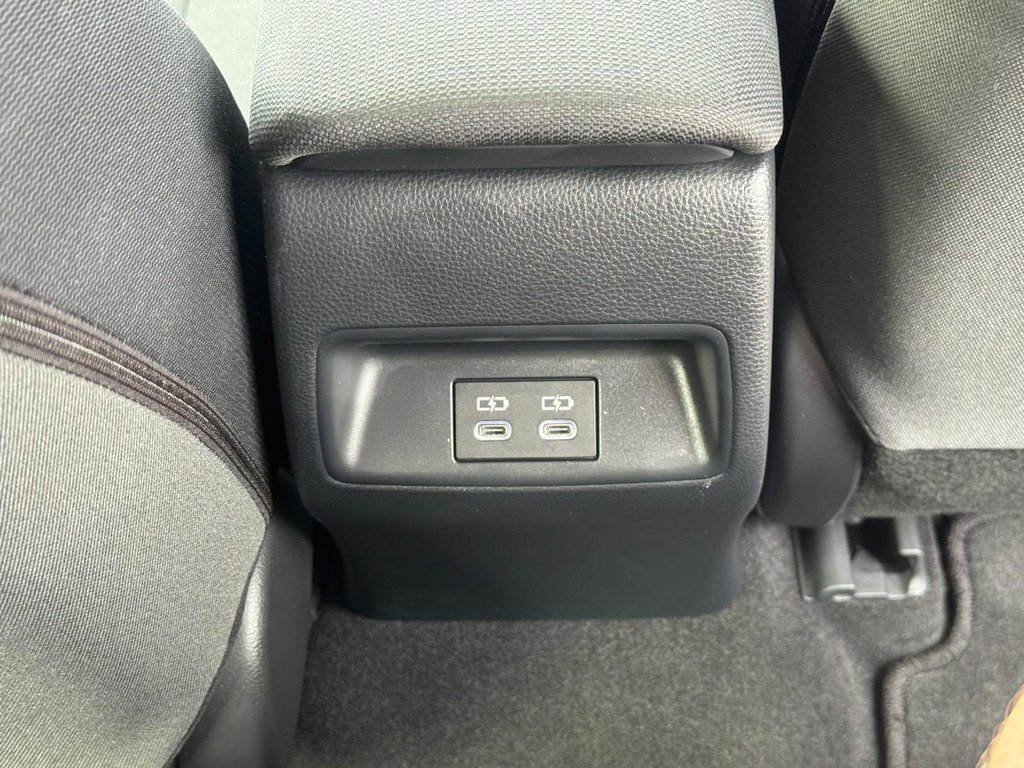 Used 2025 Toyota Corolla LE FWD image 15