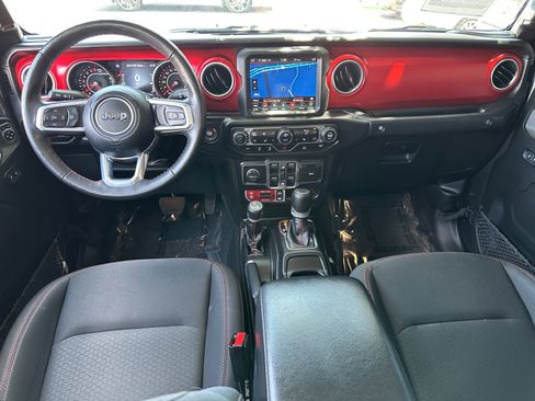 Used 2022 Jeep Gladiator Rubicon w/ Cold Weather Group AWD/4WD image 13