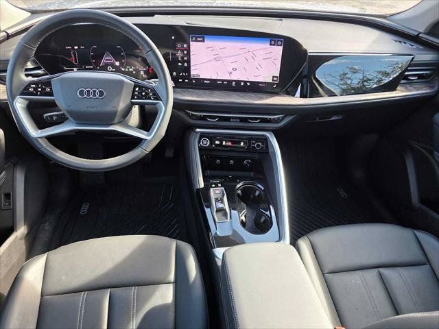 Used 2025 Audi Q5 Premium w/ Convenience Package AWD/4WD image 18