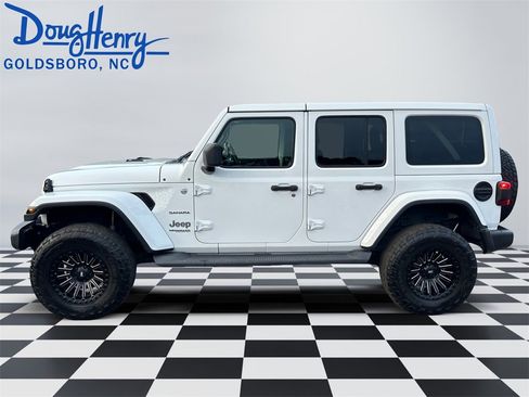 Used 2021 Jeep Wrangler Unlimited Sahara image 2