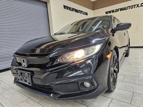 Used 2020 Honda Civic Sport image 2