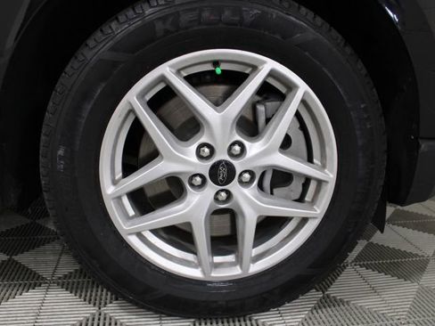 Used 2024 Ford Edge SEL image 44