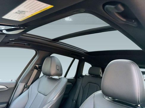 Used 2022 BMW X3 xDrive30i w/ Premium Package 2 image 15