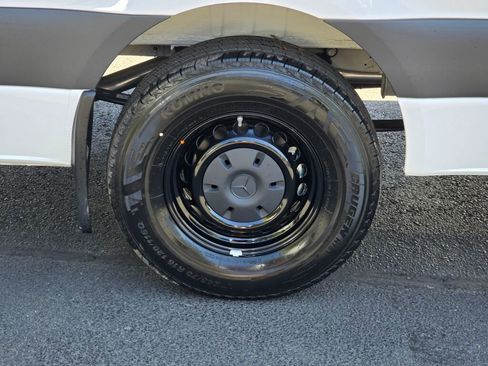 New 2025 Mercedes-Benz Sprinter 2500 image 21