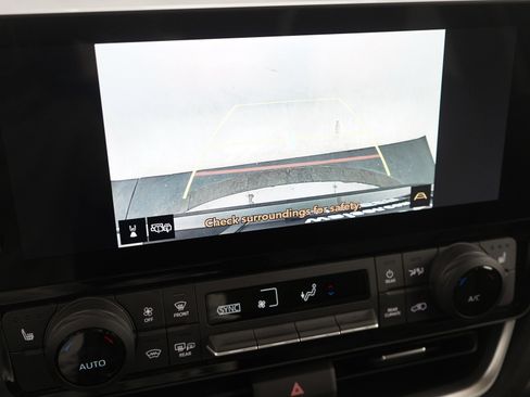 Used 2024 Toyota Grand Highlander XLE image 31