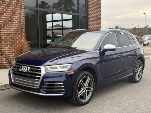 Used 2018 Audi SQ5 Premium Plus image 1