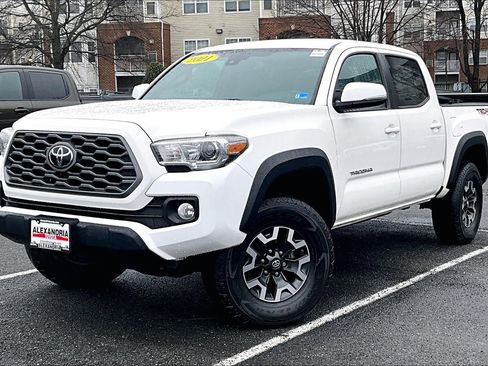 Used 2021 Toyota Tacoma TRD Off-Road image 1