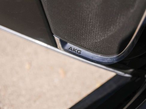 Certified 2022 Cadillac Escalade Sport w/ Touring Package image 22