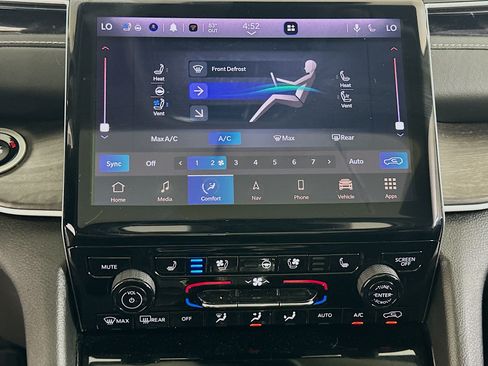 Used 2023 Jeep Grand Cherokee 4WD 4xe w/ Luxury Tech Group II image 24
