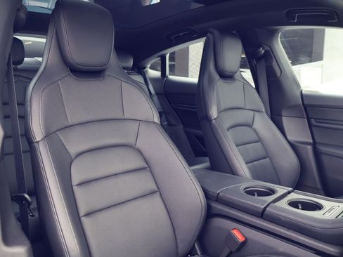 Certified 2024 Porsche Taycan image 24