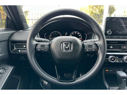 Used 2025 Honda Civic Sport image 34