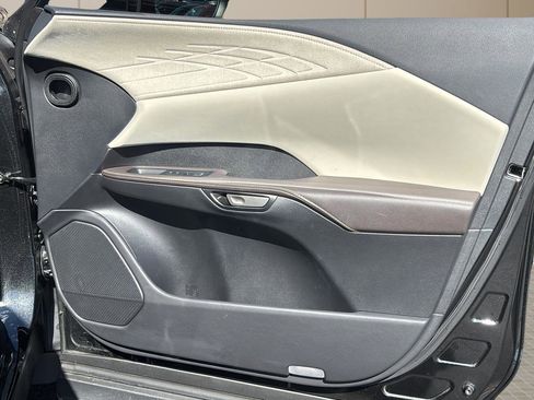 Used 2023 Lexus RX 350 w/ Accessory Package (Z1) image 38