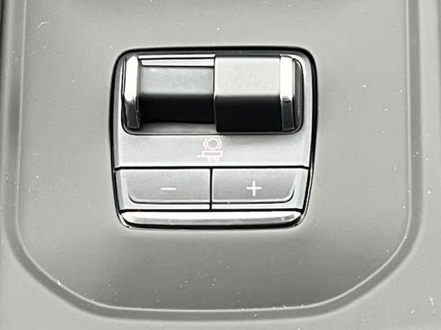 New 2025 GMC Sierra 3500 Denali w/ Denali Reserve Package image 27