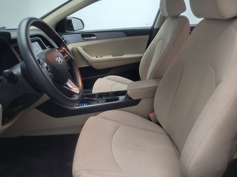Used 2018 Hyundai Sonata SE FWD image 17