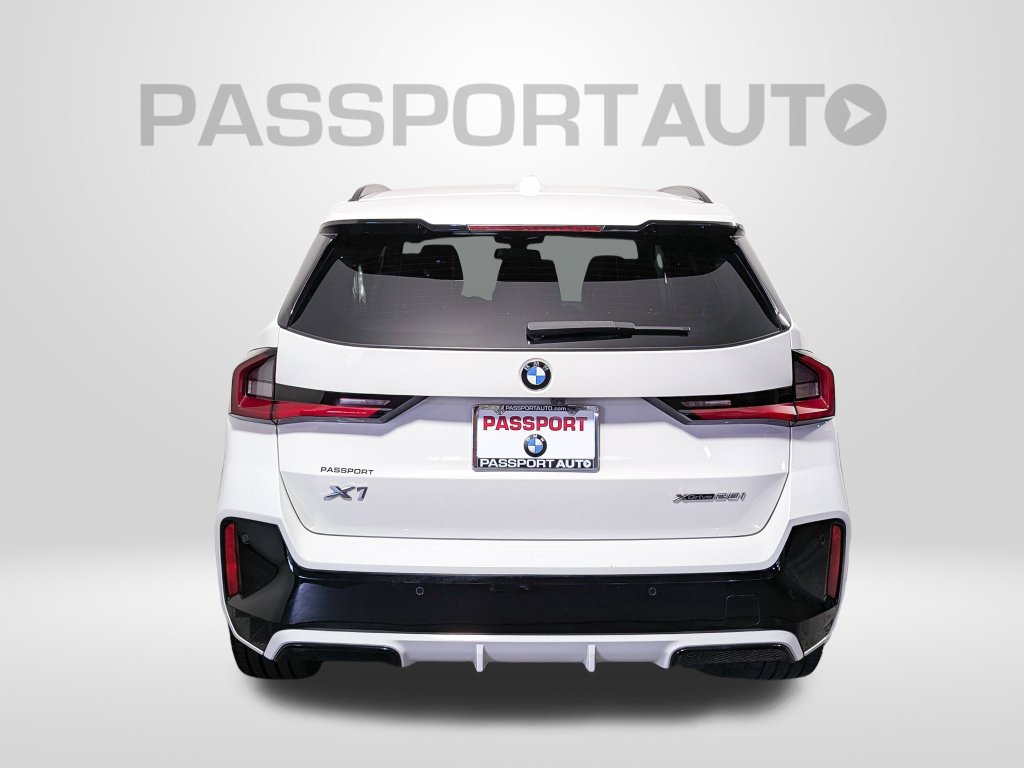 Used 2023 BMW X1 xDrive28i w/ Premium Package AWD/4WD image 6