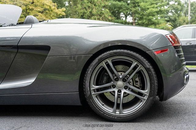 Used 2012 Audi R8 V8 AWD/4WD image 5